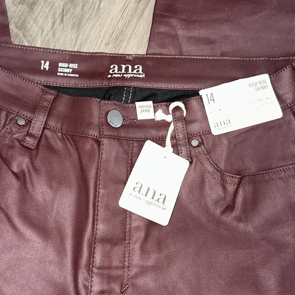 NWT a.n.a high-rise skinny leather pants - Picture 3 of 3